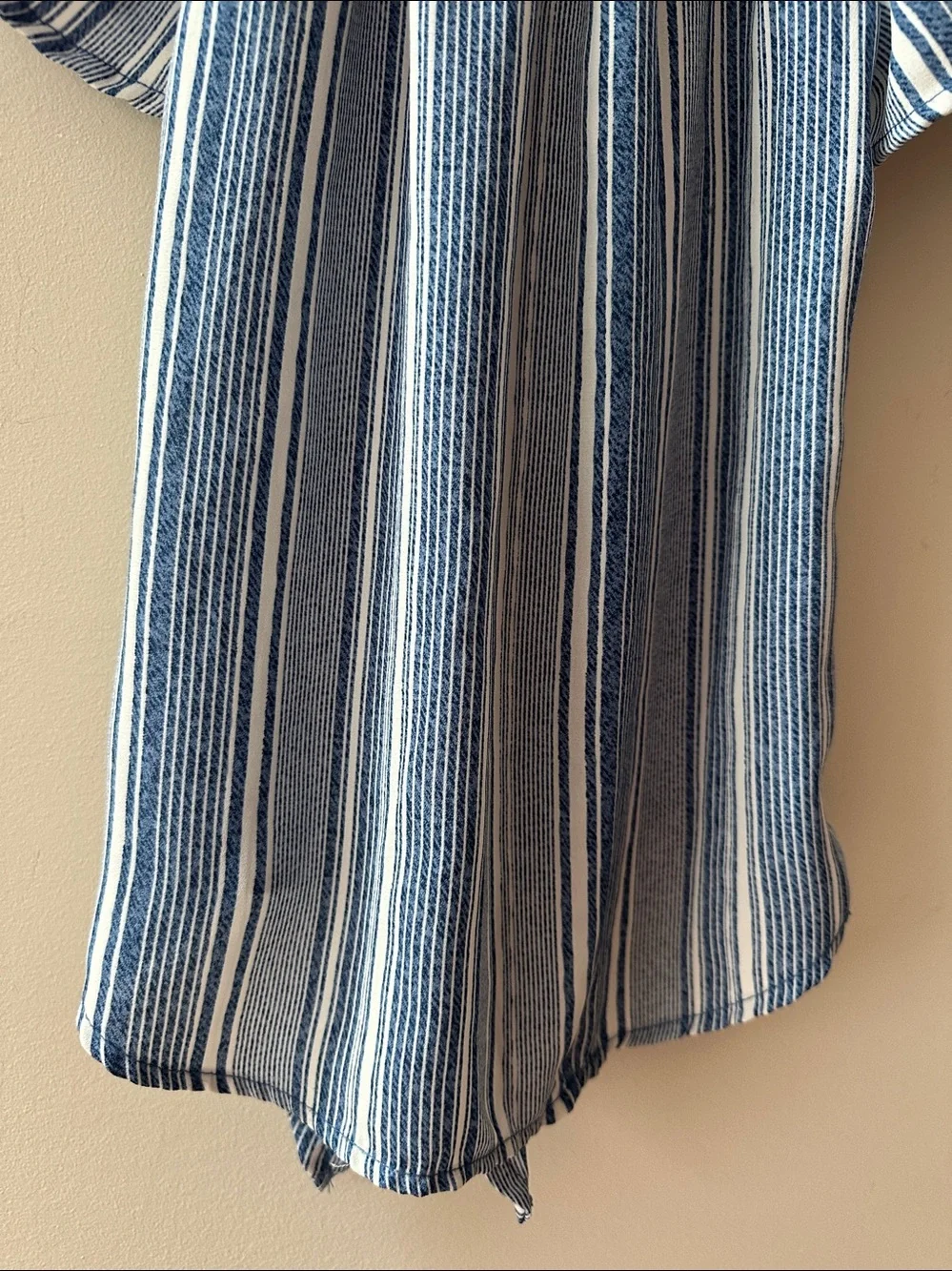 8/$25 Jenna & Jessie Striped Blue Tie-Front Off-Shoulder Women's Top